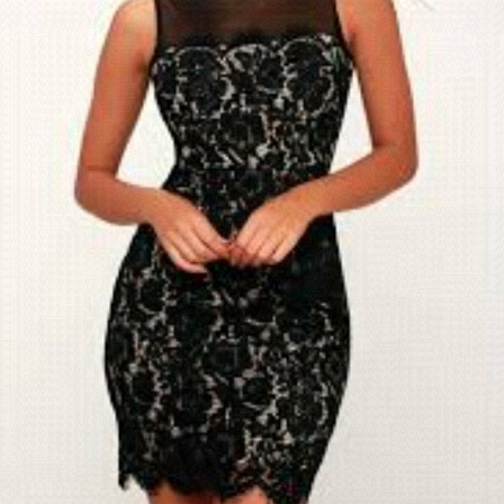 Lulu's Me and You Black Bodycon Lace Dress Size‎ M